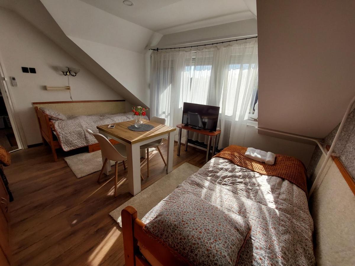 Summer House Apartman Debrecen Buitenkant foto
