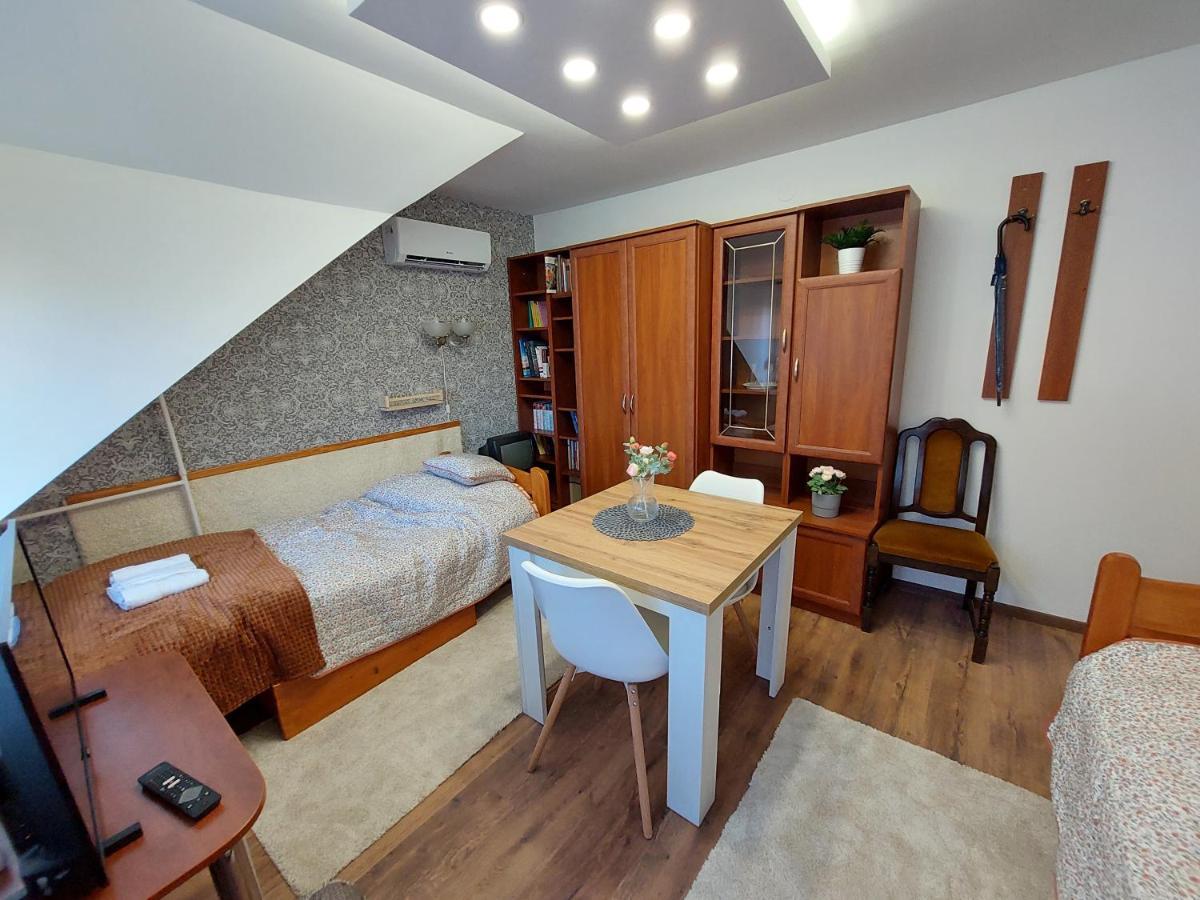 Summer House Apartman Debrecen Buitenkant foto