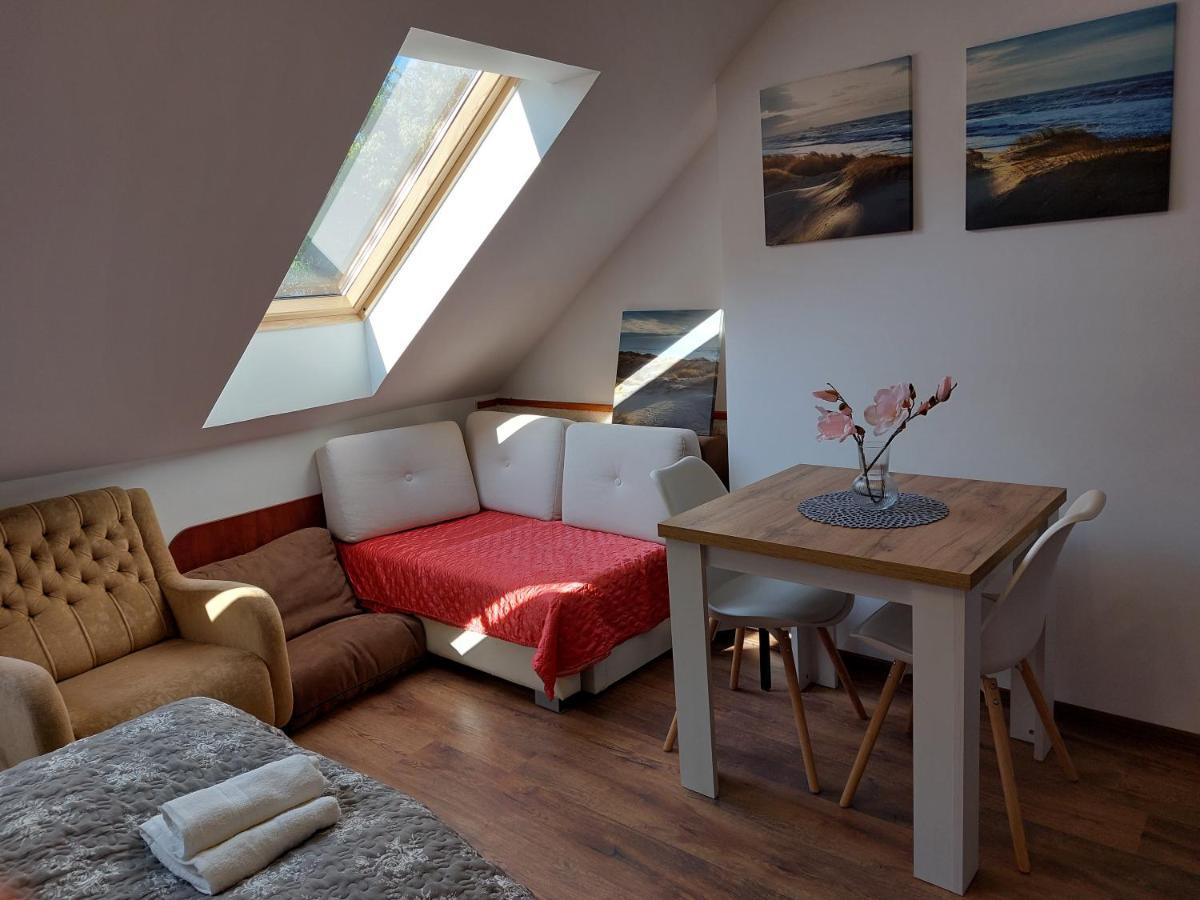 Summer House Apartman Debrecen Buitenkant foto