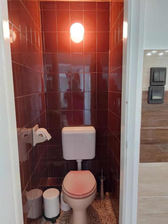 Summer House Apartman Debrecen Buitenkant foto